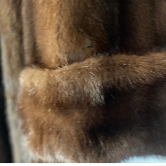Mahogany Mink Fur Coat - Picture 8 of 8
